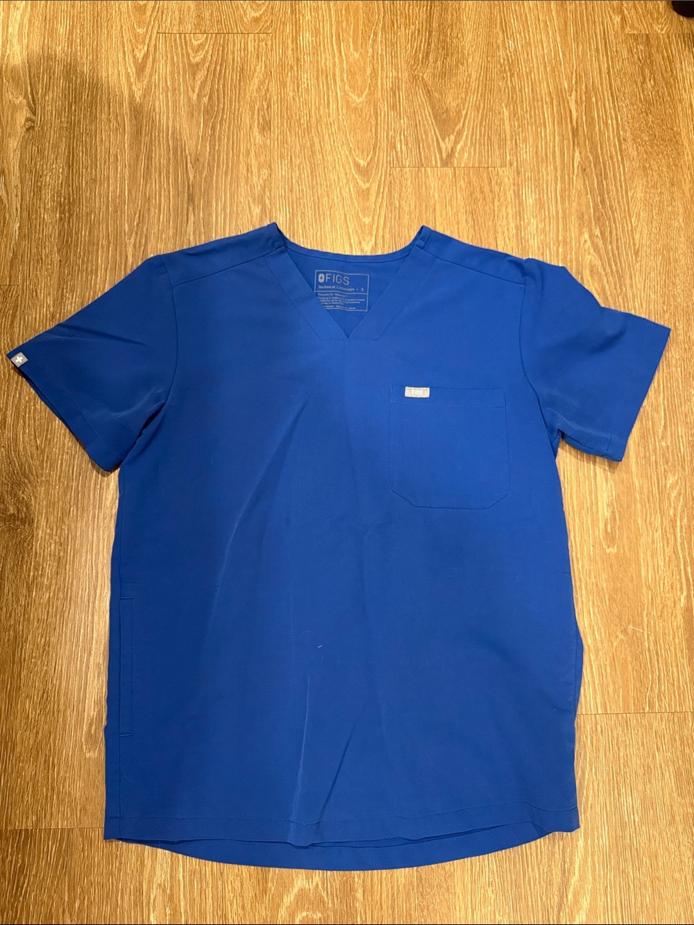 FIGS Men’s Royal Blue V-Neck Scrub Top